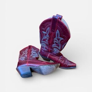 Justin’s Red and Cream Cowboy Boot